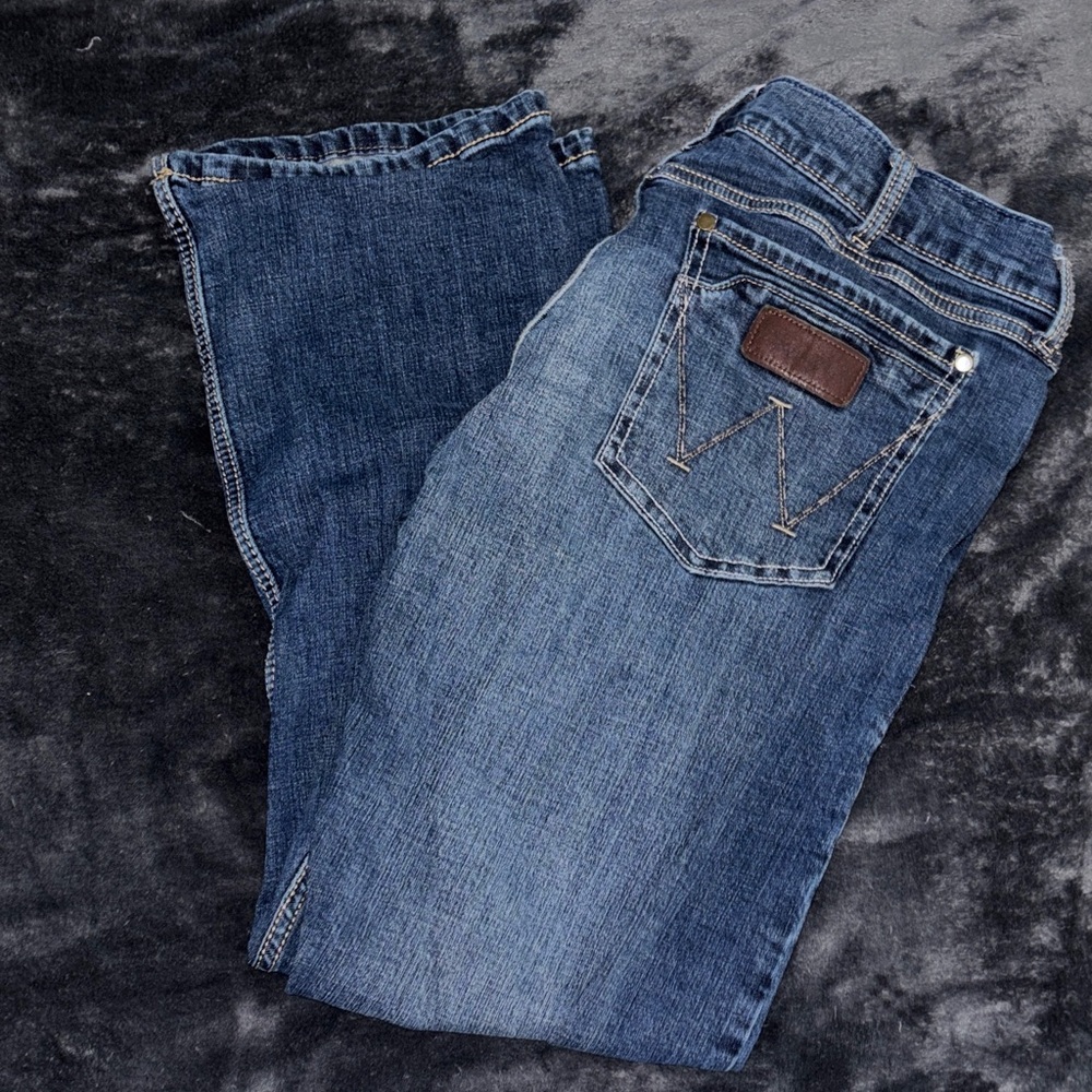 Men’s Wrangler Retro Slim Boot Blue Denim Jeans